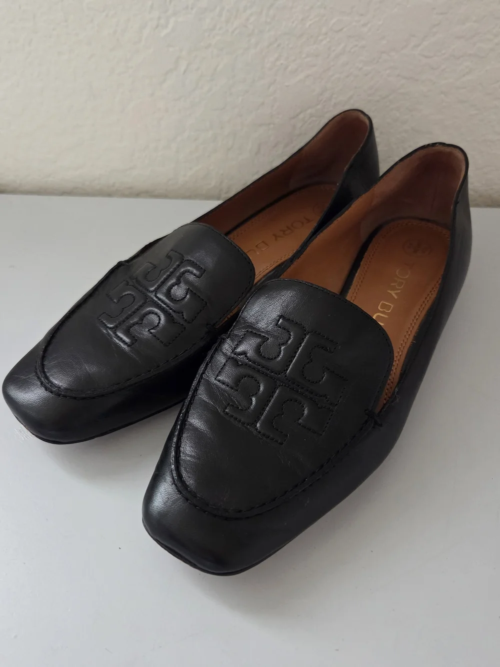 Tory Burch Ruby Black Leather Loafers Size 6.5
